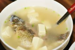 鯽魚豆腐湯如何做？鯽魚豆腐湯的做法是什么？[圖]