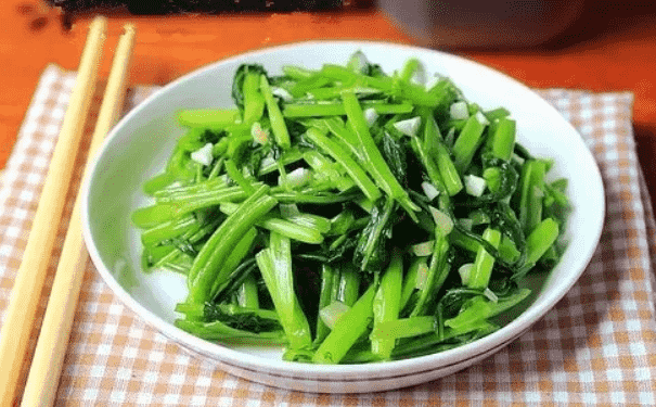 空心菜的功效作用有什么？辣炒雞肉空心菜(1)