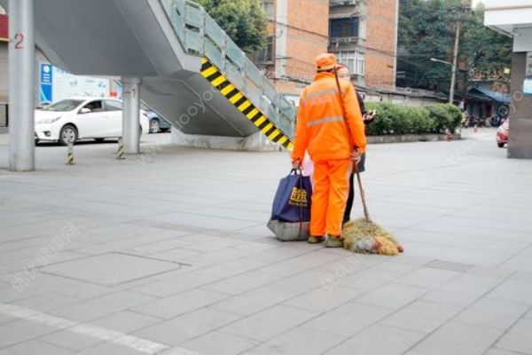 女環(huán)衛(wèi)工被撞身亡，肇事司機(jī)駕車逃逸，肇事逃逸怎么處罰(2)