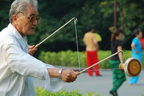 105歲老人能背誦180字長(zhǎng)聯(lián)，老年人記憶力下降怎么辦？(2)