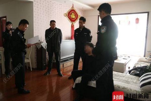 男子占前女友房子兩年不搬走，屯糧一次半月不出門(1)