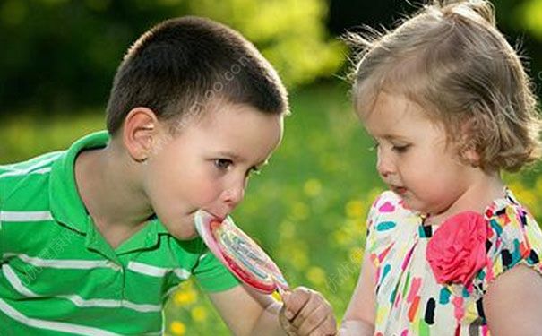 孩子喜歡吃零食怎么辦？孩子吃零食不吃飯怎么辦？(2)