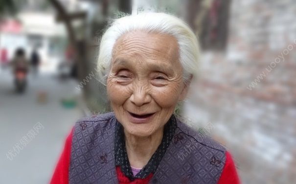 120歲僧人談長壽 禁欲能長壽？長壽和性生活頻率有關(guān)系嗎？(6)