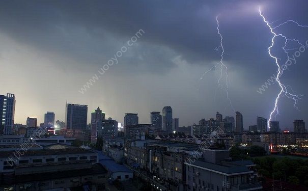 下雨天可以開空調(diào)嗎？打雷下雨開空調(diào)好嗎？(1)