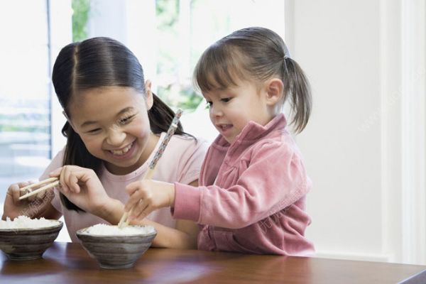 生長激素對(duì)孩子好嗎？孩子身材矮，用生長激素治療安全嗎？(1)