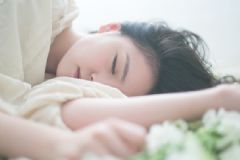 睡得多對身體好嗎？睡眠并非越多越好[圖]