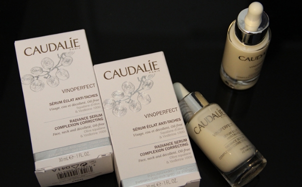 歐緹麗美白精華怎么用？caudalie美白精華使用方法(1)