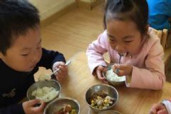 幼兒輔食添加注意事項(xiàng)有哪些？怎樣合理地給幼兒添加輔食[圖]