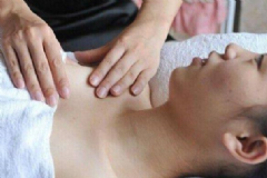 產(chǎn)后催乳怎么按摩？有哪些好的催乳方法呢？[圖]