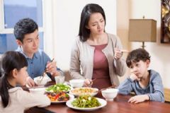 孩子偏食不吃青菜怎么辦？糾正孩子挑食的方法有哪些？[圖]