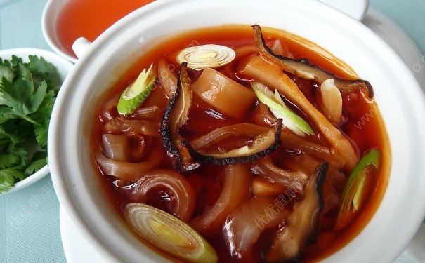 鯊魚(yú)皮怎么吃？鯊魚(yú)皮的做法(1)