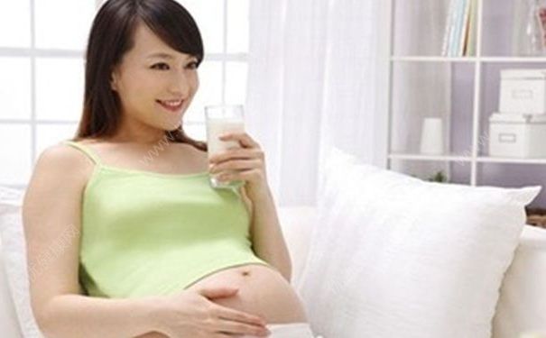 孕婦奶粉的選購和飲用原則：孕婦奶粉什么時候喝比較好？(1)