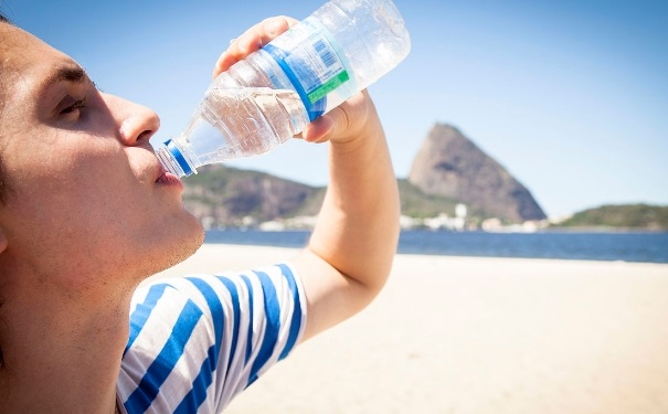 夏季中暑飲食要注意什么？夏季中暑的飲食禁忌有哪些？(1)