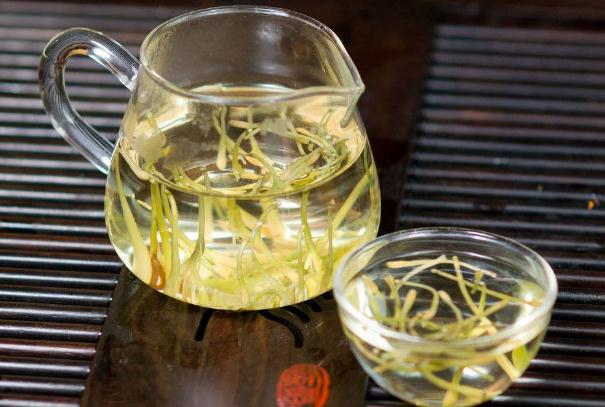 泡金銀花茶之前需要洗嗎？金銀花茶可以冷飲嗎？